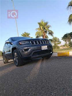 جیپ گراند شیرۆکی